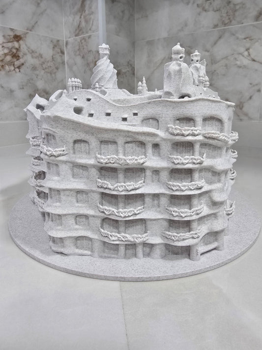 Maqueta Casa Milá, La Pedrera, Gaudí, Barcelona — Escultura decorativa artesanal | Atenea