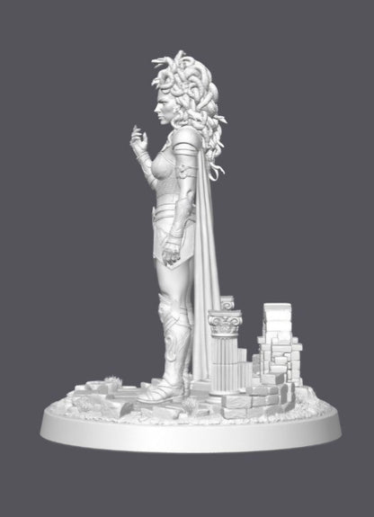 Medusa guerrera — Escultura decorativa artesanal | Atenea