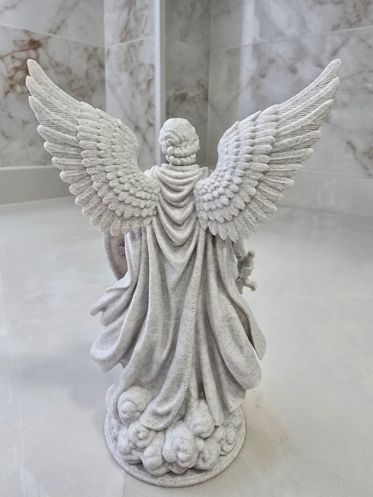 Arcángel San Miguel — Escultura decorativa artesanal | Atenea