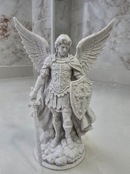 Arcángel San Miguel — Escultura decorativa artesanal | Atenea