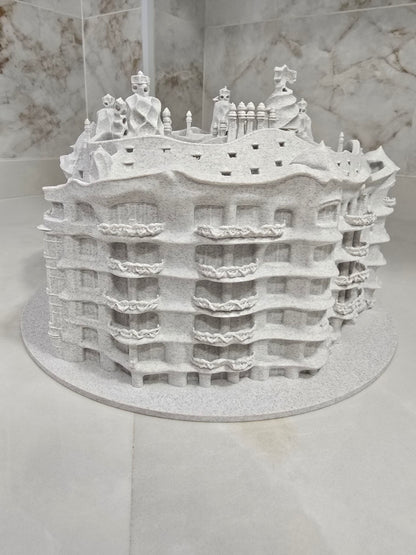 Maqueta Casa Milá, La Pedrera, Gaudí, Barcelona — Escultura decorativa artesanal | Atenea