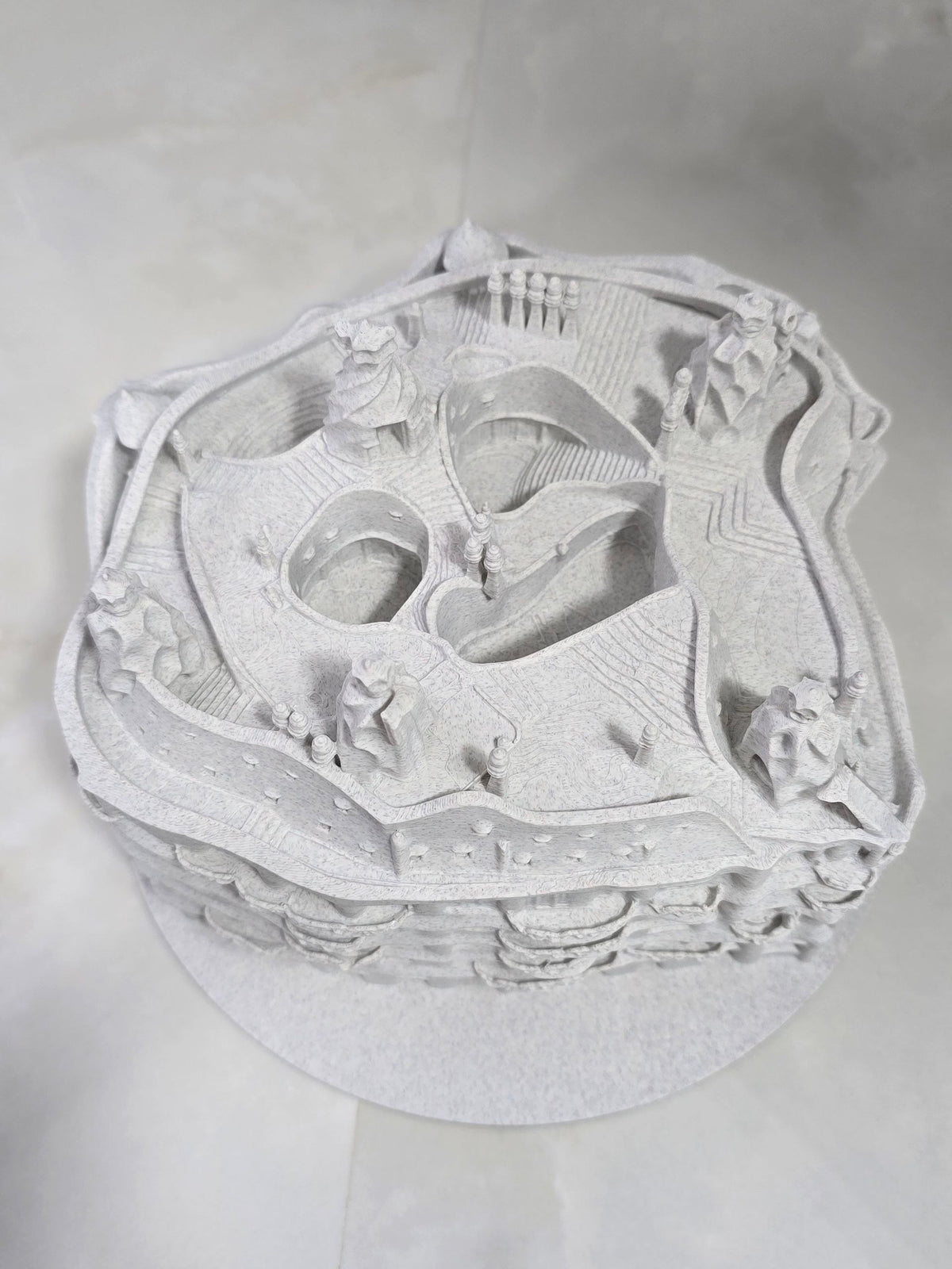 Maqueta Casa Milá, La Pedrera, Gaudí, Barcelona — Escultura decorativa artesanal | Atenea