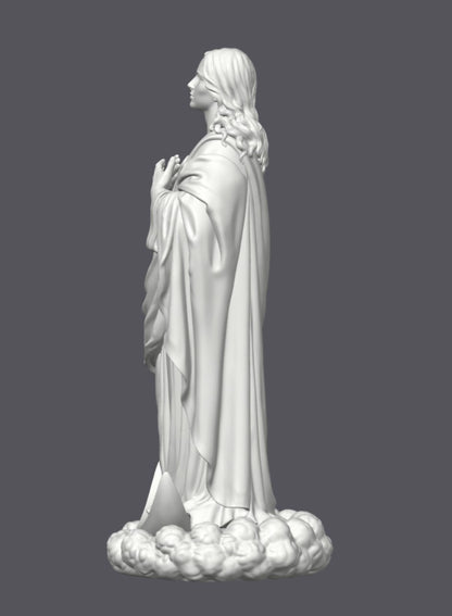Virgen María con luna y nubes a los pies — Escultura decorativa artesanal | Atenea