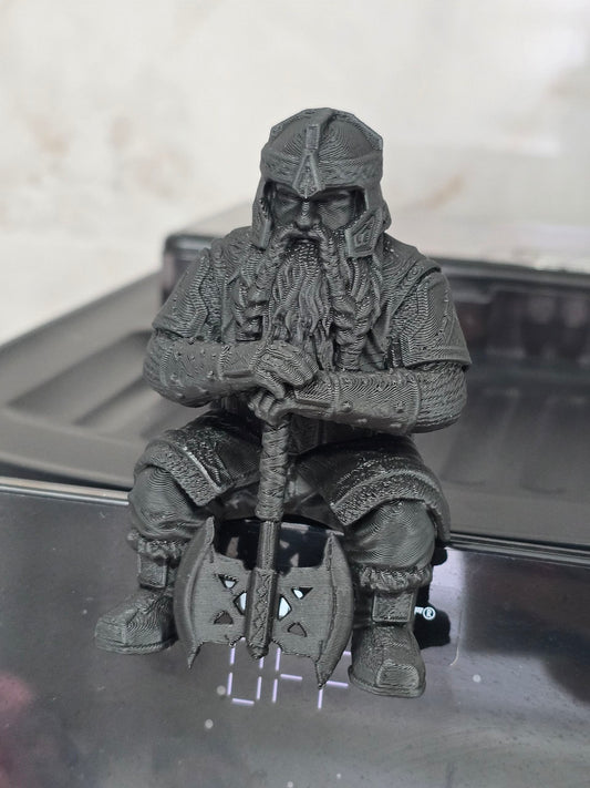 Figura de monitor de Gimli, El señor de los anillos — Escultura decorativa artesanal| Atenea