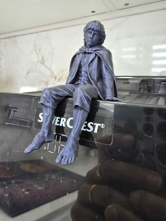Figura de monitor de Frodo, El señor de los anillos — Escultura decorativa artesanal| Atenea