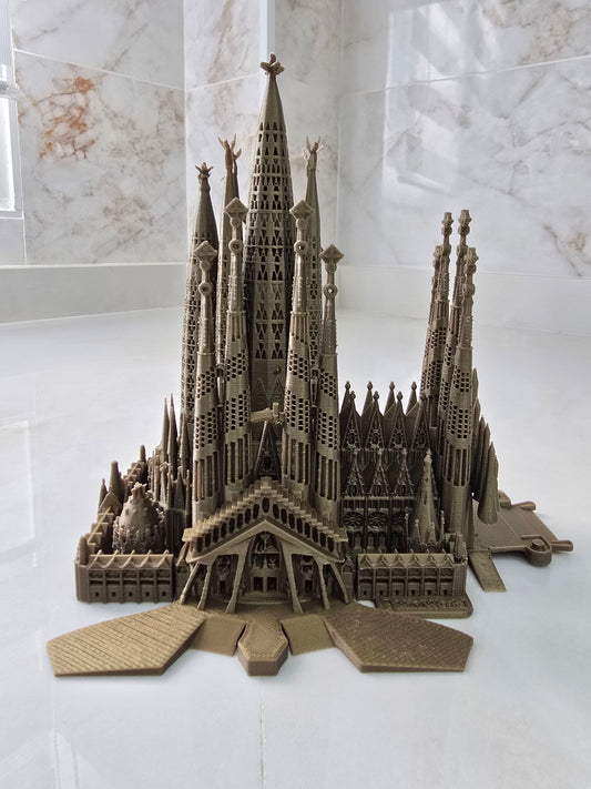 Sagrada familia, Barcelona — Escultura decorativa artesanal | Atenea