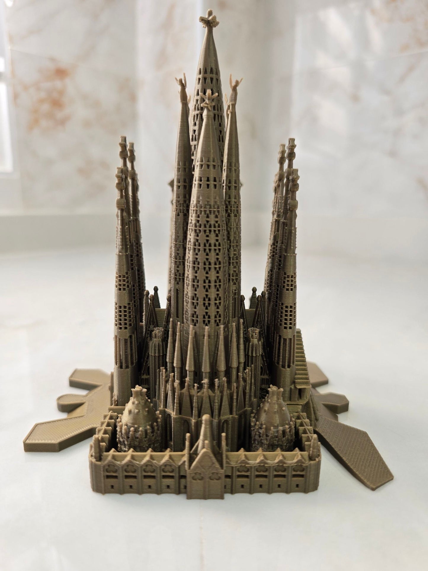 Sagrada familia, Barcelona — Escultura decorativa artesanal | Atenea