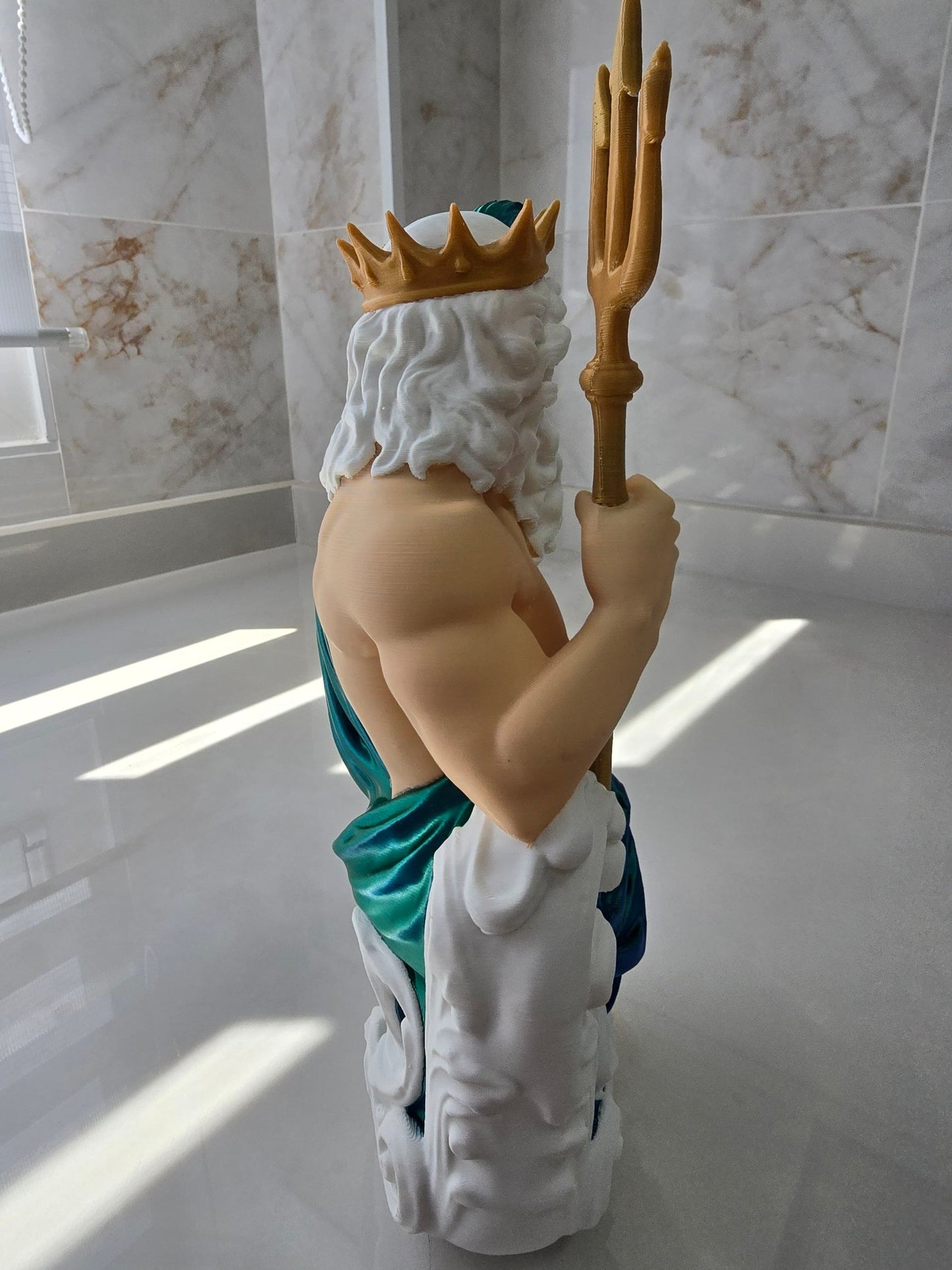 Busto Poseidón pintado — Escultura decorativa artesanal | Atenea