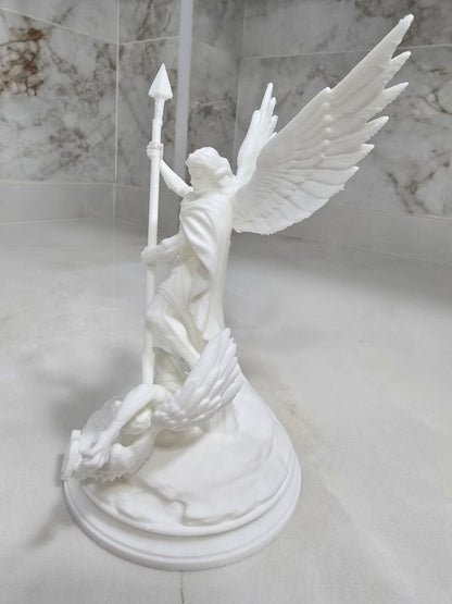 Arcángel San Miguel vs demonio — Escultura decorativa artesanal | Atenea