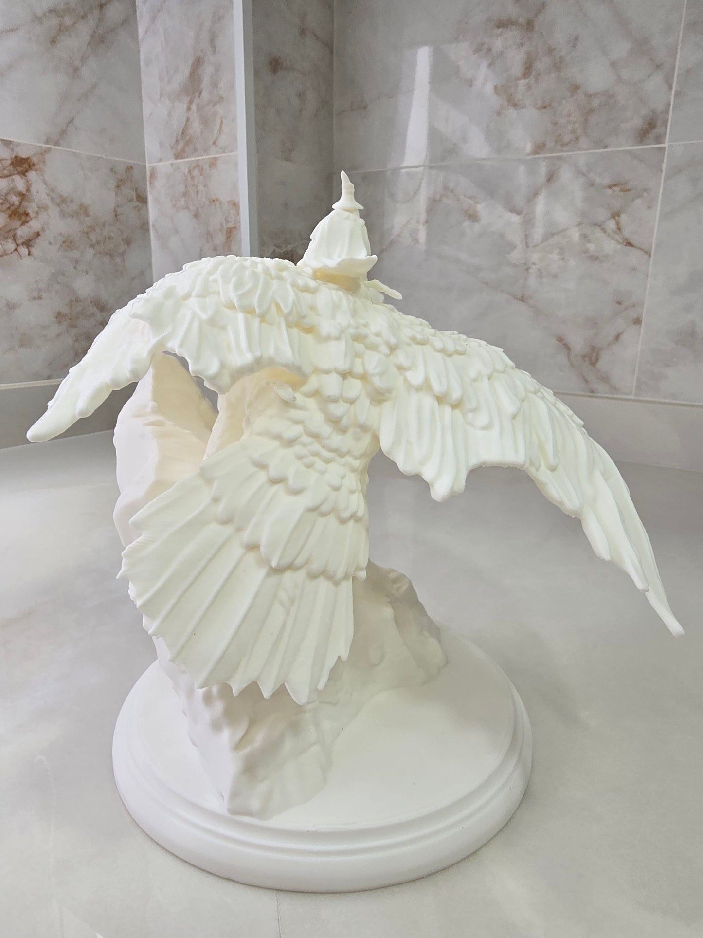 Gandalf sobre Gwaihir, El señor de los anillos — Escultura decorativa artesanal | Atenea