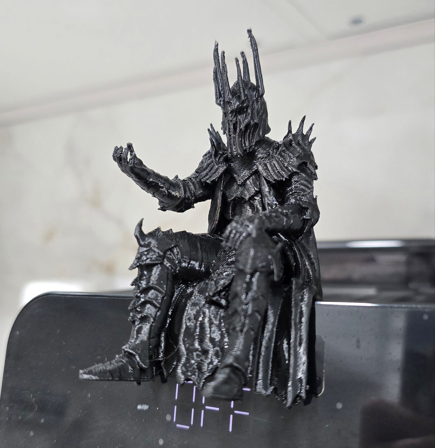 Figura de monitor de Sauron, El señor de los anillos — Escultura decorativa artesanal| Atenea