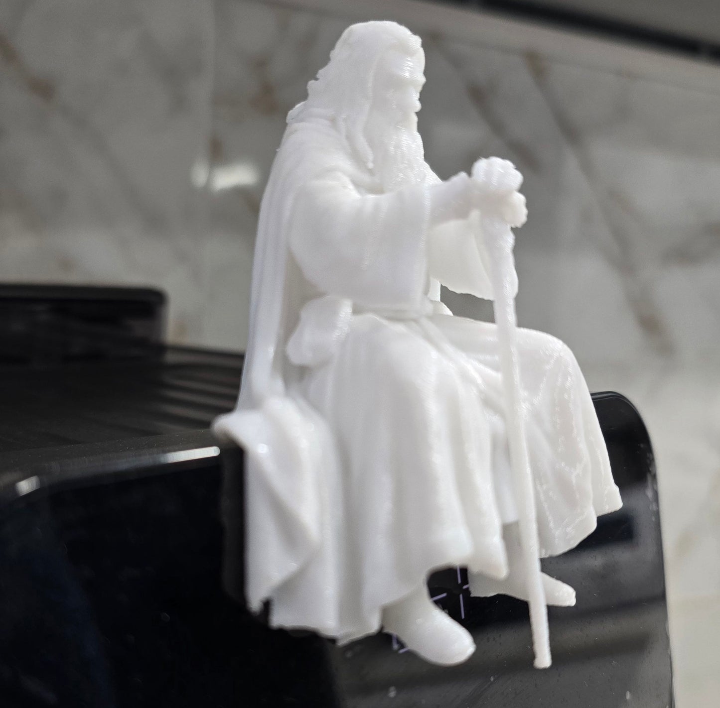 Figura de monitor de Gandalf el blanco, El señor de los anillos — Escultura decorativa artesanal| Atenea
