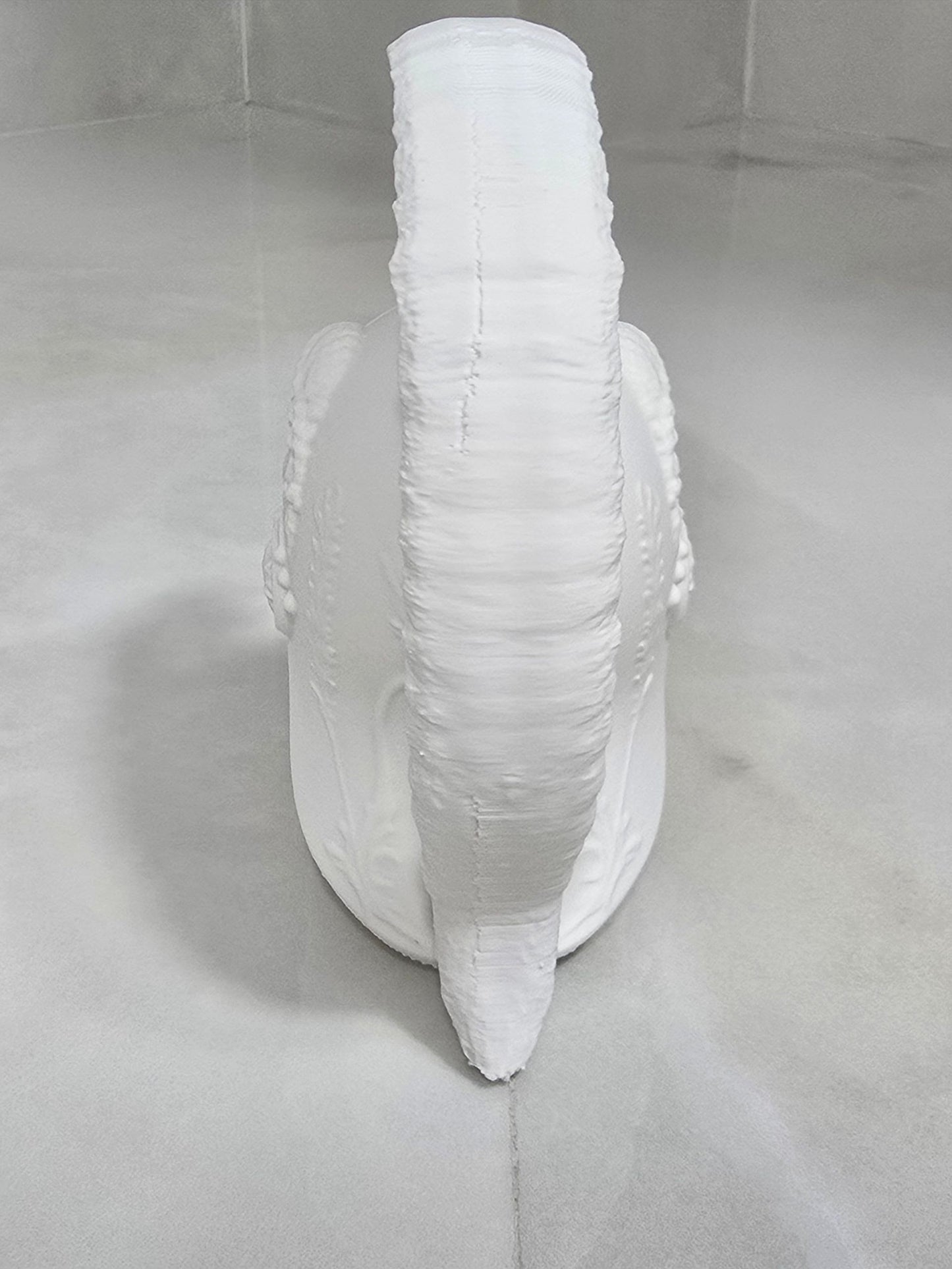 Casco hoplita — Escultura decorativa artesanal | Atenea