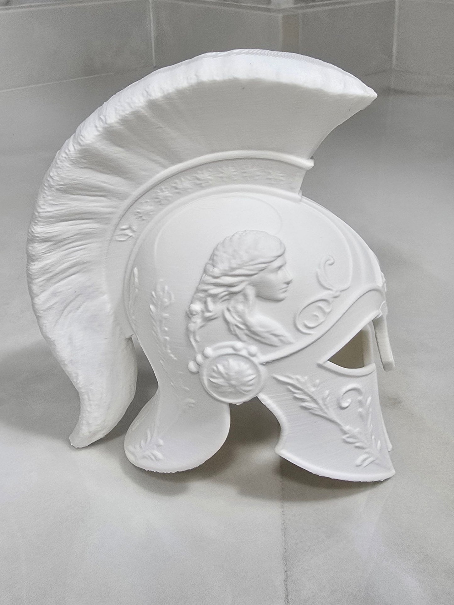 Casco hoplita — Escultura decorativa artesanal | Atenea