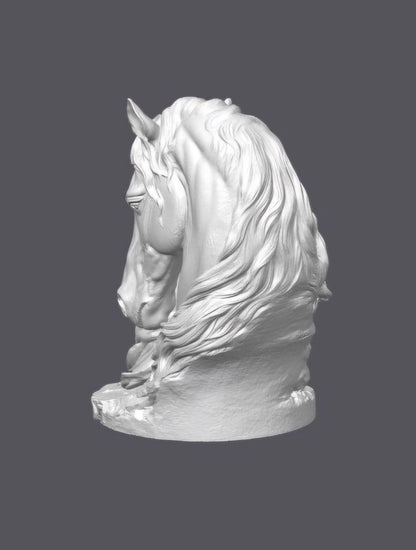 Mujer con caballo — Escultura decorativa artesanal | Atenea