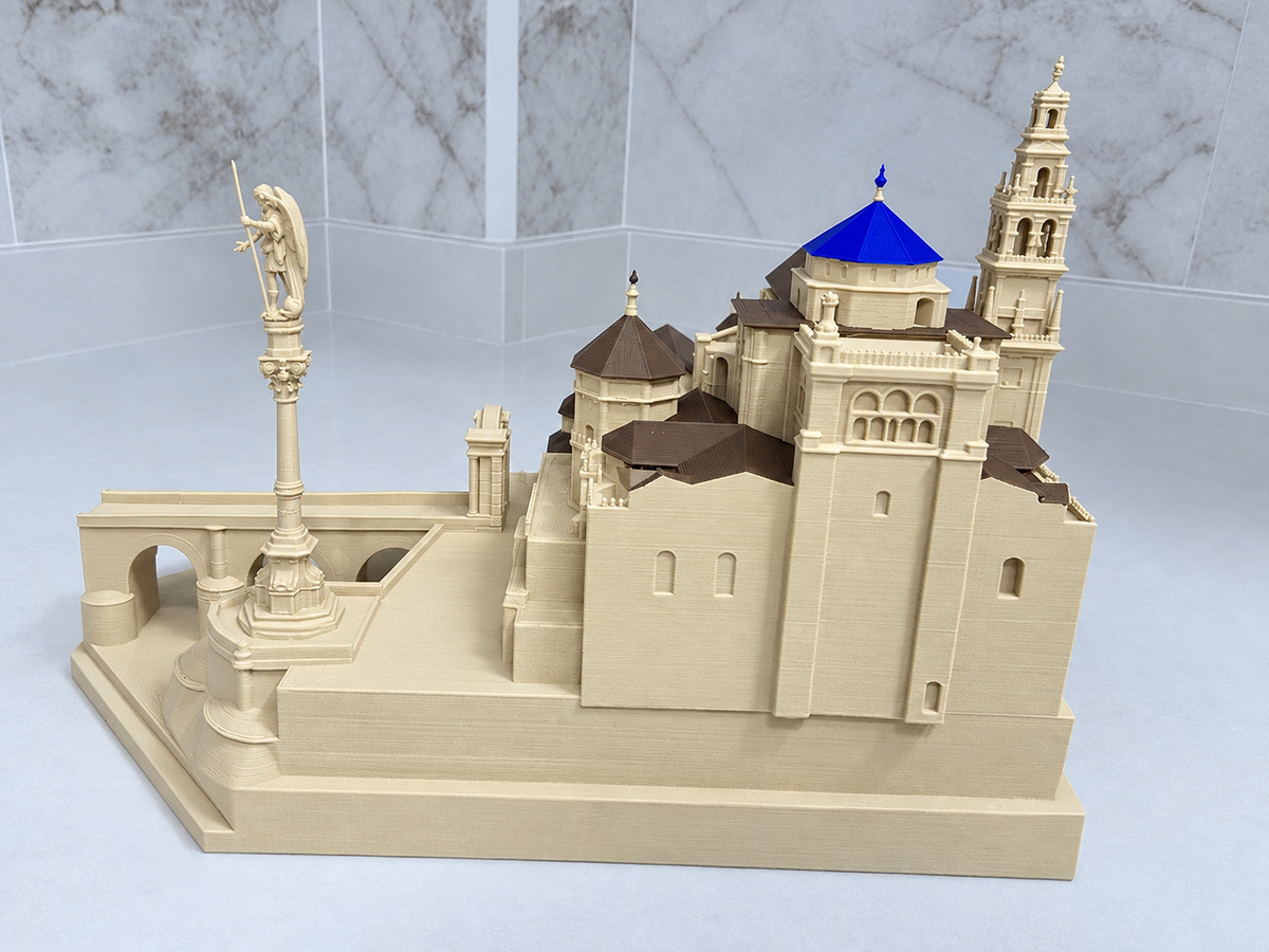 Maqueta Puente romano y Mezquita catedral, Córdoba — Escultura decorativa artesanal | Atenea
