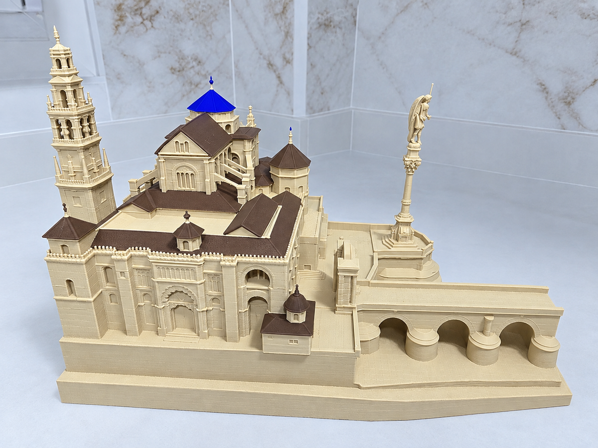 Maqueta Puente romano y Mezquita catedral, Córdoba — Escultura decorativa artesanal | Atenea